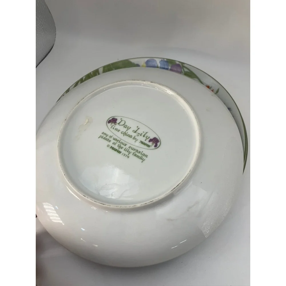 Mann Day Lily Salad Plates Set of 4 White Floral Wildflower Vintage 1974
